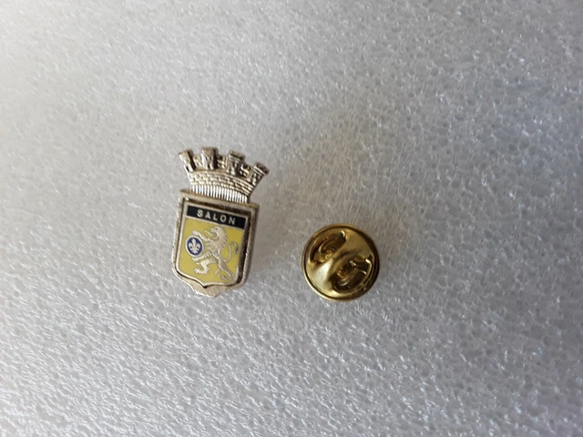Pin's Chamonix France – Emblème De La Ville – Collection Ancien (Occasion)