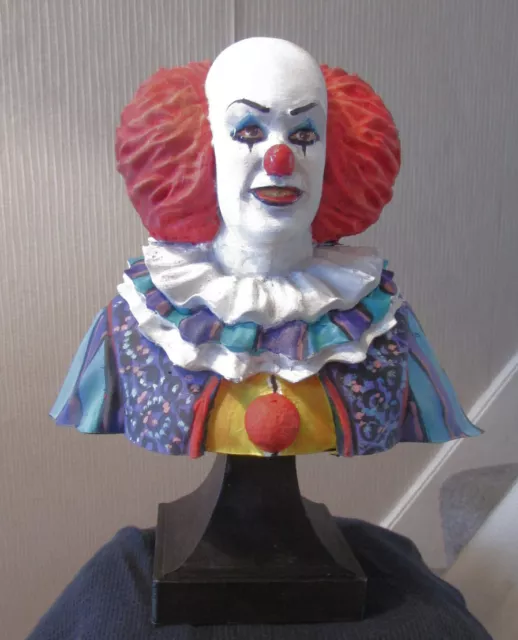 Stephen King's It  Pennywise  The Clown  Tim Curry  1/3  Bust Built And Painted