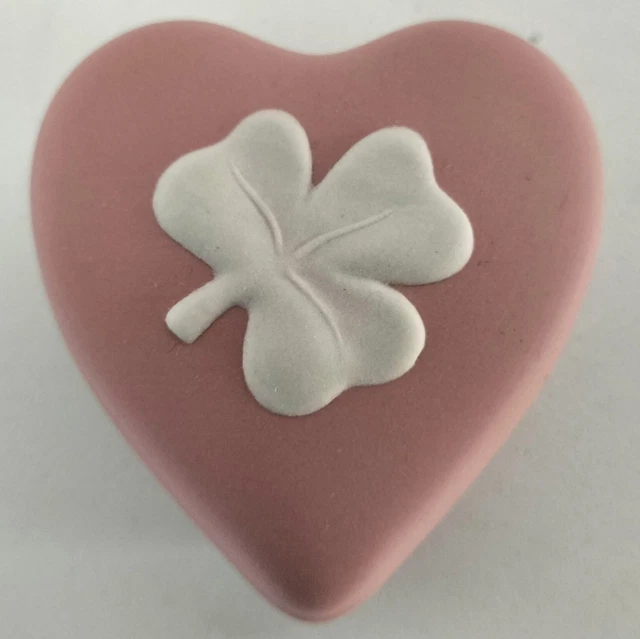 Wedgwood - Rose Trèfle Cœur en Forme De Boîte à Bijoux