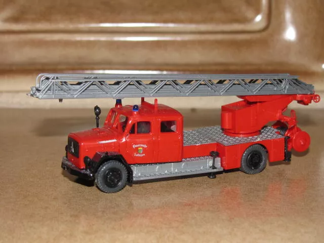 Preiser 31265 Spur H0 Magirus Drehleiter DL 30. Staffelfahrerhaus Feuerwehr