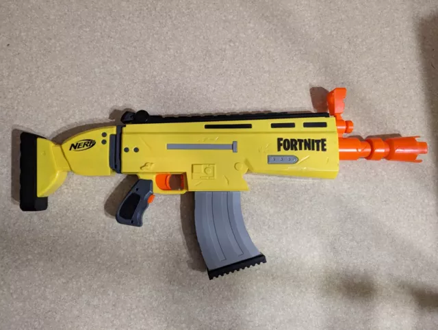 NEFR Fortnite AR-L Hasbro Fusil Jouet