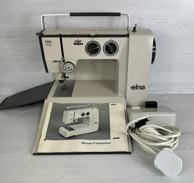VINTAGE ELNA LOTUS SP Featherweight Sewing Machine with Foot Pedal EUR