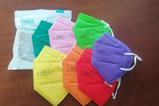 Dpi Facciali KN95 95% Capacità Filtrante, Pacco Da 7 Colori Diversi