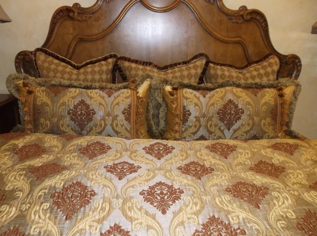 Dian Austin King *Duvet Cover/5 Shams/Skirt* Neiman Marcus Horchow $3965.00 New Dian Austin King *Duvet Cover/5 Shams/Skirt* Neiman Marcus Horchow $3965.00 New