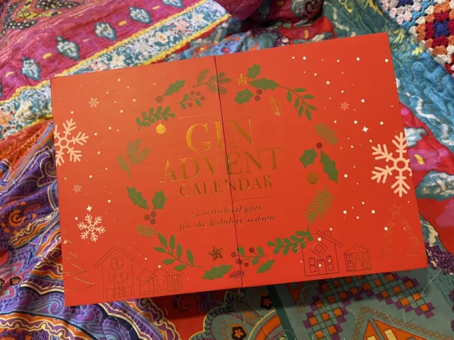 EMPTY Gin Box Advent Calendar Ideal for Christmas DIY / Crafts Fits Miniatures
