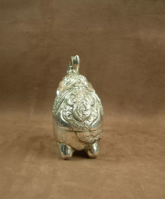 Superbe Boite A Betel Ancienne En Argent Massif Forme Elephant Inde Ou Indochine 2