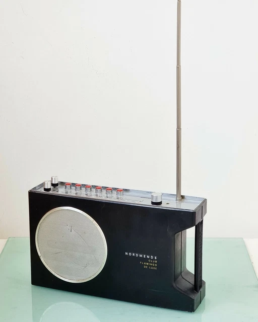 PORTABLE TRANSISTOR RADIO Nordmende Flamingo Club Design Braun Rams