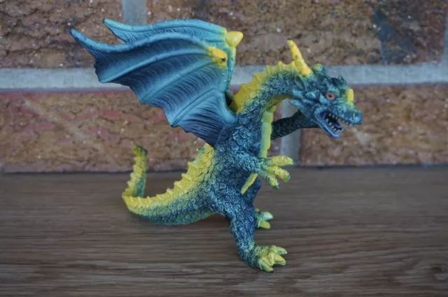 FIGURE Toy MAJOR Trading Co 5" Green Yellow Dragon DARK Dargon Fantasy Medieval
