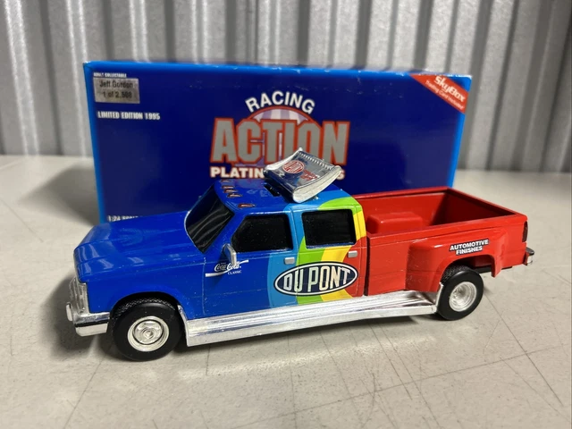 Action Platinum Series 1995 Jeff Gordon Chevy Dually 1/24 Scale Diecast Model