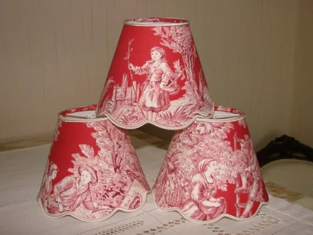 Abat-jour festonné toile de jouy rouge " Scènes galantes "  13 cm, A pince