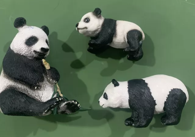 Schleich Safari Ltd PANDA BEAR FAMILY Retired 73527 Figures Eucalyptus Cub Adult