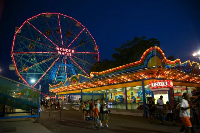 Coney Island Amusements Wonder Wheel at Dusk Photo Art Print Poster 18x12