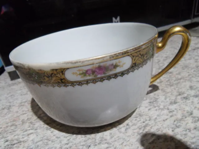 Vintage cup ancienne tasse a café thé chocolat porcelaine LIMOGES CL