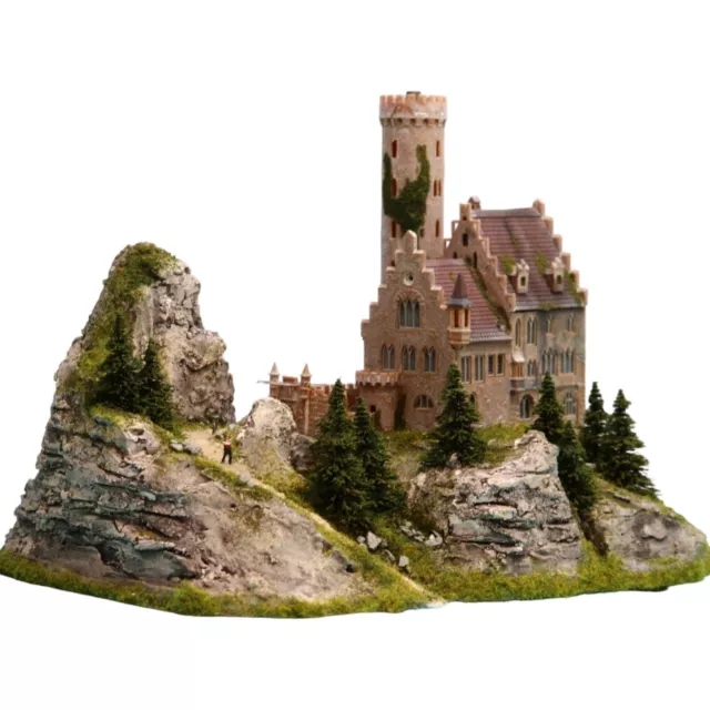 Diorama N/1:160 SCHLOSS LICHTENSTEIN Berg Fels/Granit Struktur#patiniert+begrünt