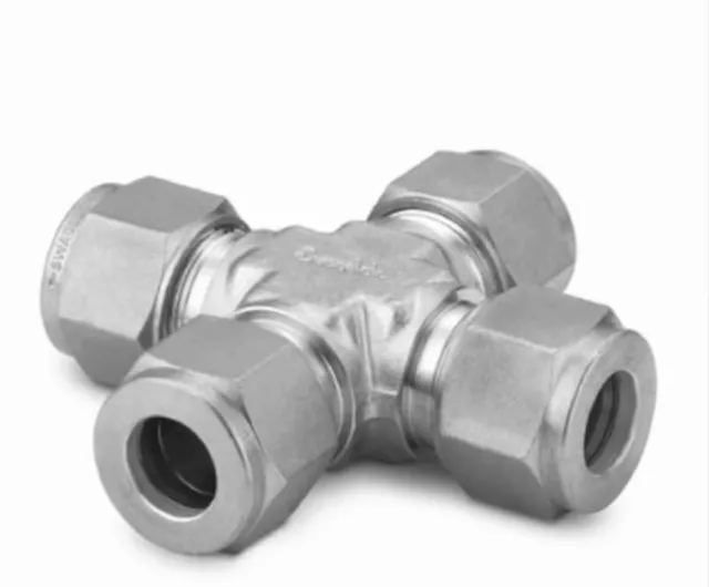 Swagelok SS-6M0-4 Stainless Steel Swagelok Union Cross 6mm Tube Fitting.  D3