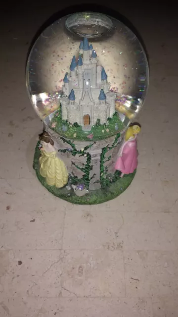 Disney Snow Globe Someday My Prince Will Come Disney Castle - 3 Princesses