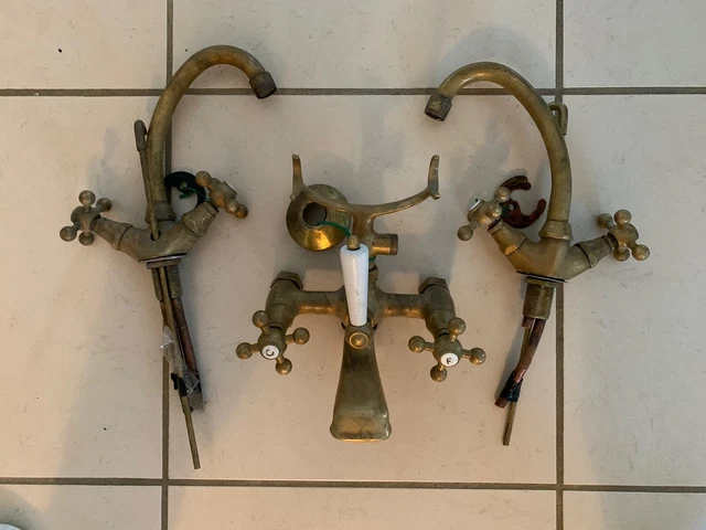 Robinet Mural Dragon Avec Finition Bronze Antique Pour Extérieur