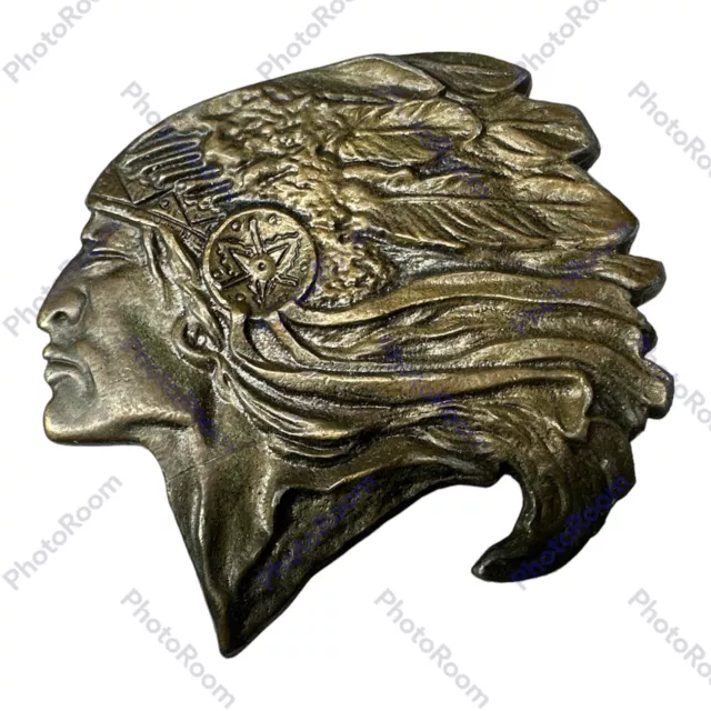 NATIVE AMERICAN INDIAN CHIEF in Full Headdress BELT BUCKLE