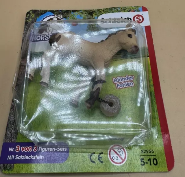 Schleich  82956 - Horse Club Isländer Fohlen mit Salzleckstein