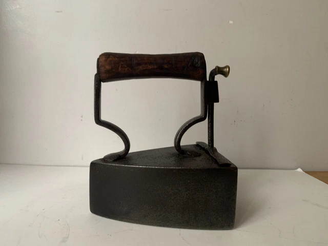 ANCIENNE CHAUFFERETTE EN FONTE Années 1900/20 EUR 15,00 - FR