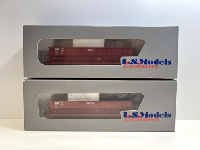 N] : Set de 2 wagons trémies à céréales avec parois bombées, « France Luzerne », SNCF, Ep. IV