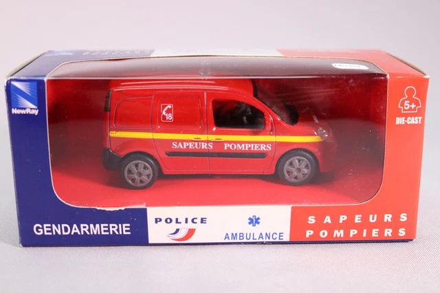LE7332 NEW-RAY 19913 1/43 1:43 Voiture Renault Kangoo Sapeurs pompiers