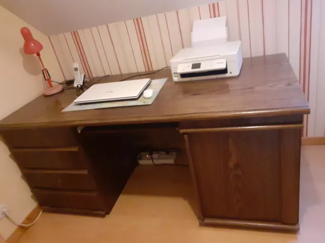 Bureau droit 3 tiroir - marron -  1 porte avec une étagère -  80 x 170 cm