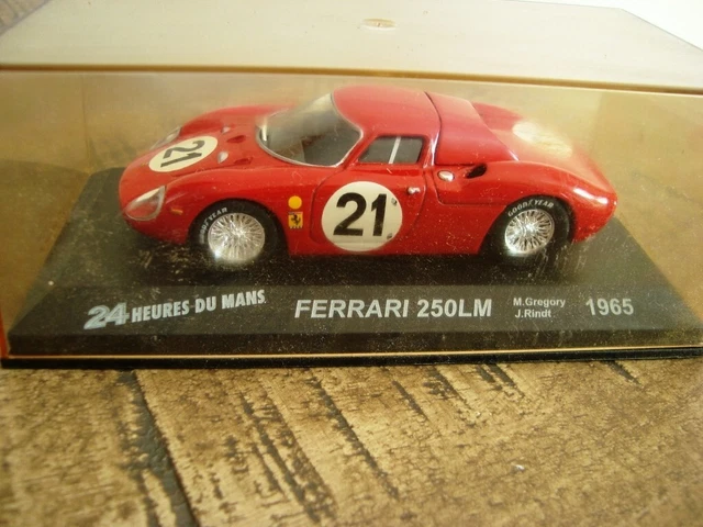 Ferrari 250 Le Mans 1965 - Modèle Réduit 1/24 Burago/Majorette - Occasion Sans Boîte, Bon état
