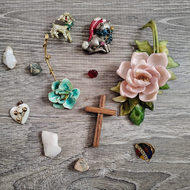 Other Collectible Lots, Wholesale Lots, Collectibles  display picture 3