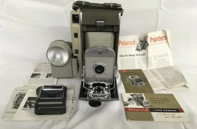 Polaroid Land Camera The 800 and Shutter