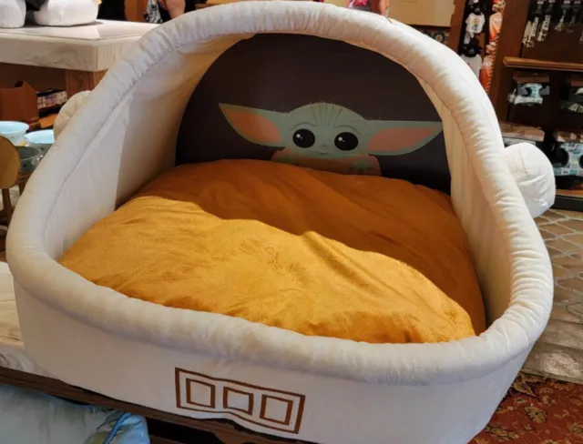 Disney Parks Star Wars Baby Yoda Grogu Pet Bed  The Mandalorian Dog Cat Bed NEW