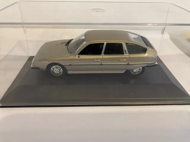 1/43 Ixo Citroen CX 2200 prestige 1975 bronze TBE + Boite vitrine neuve ajoutée