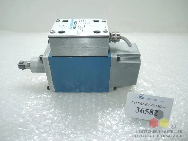 Safety gate surveillance valve, Ident No. 10013366, Rexroth No. 5-4WMR10X70-32