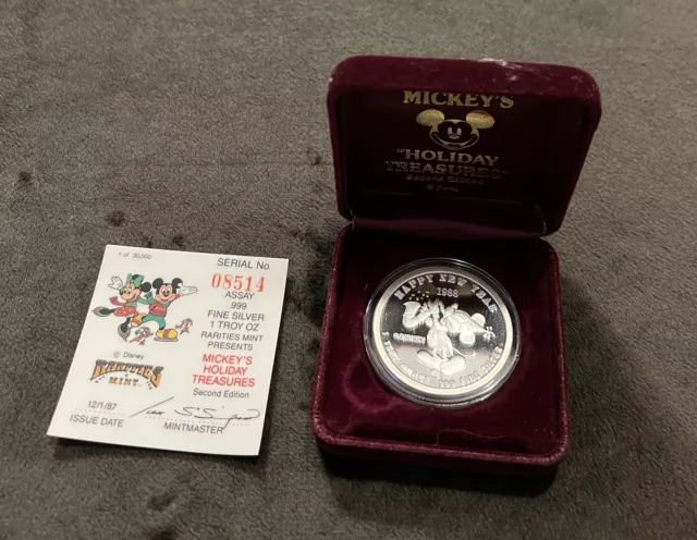 Mickey’s Holiday Treasures Holiday Silver Coin #008514 .999 Fine Silver