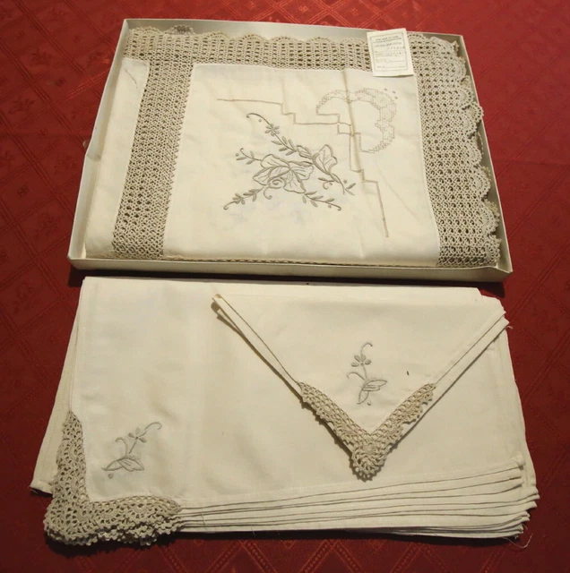 service de table nappe et 12 serviettes coton brodée et crochet ancien neuf