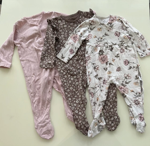 girls Clothes  bundle 9-12 months See Pictures