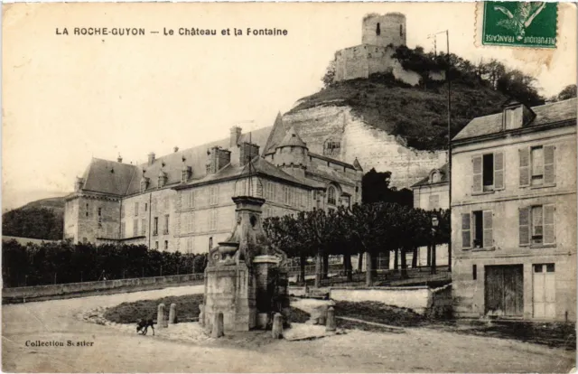 CPA Roche Guyon Le chateau et la Fontaine (1317653)