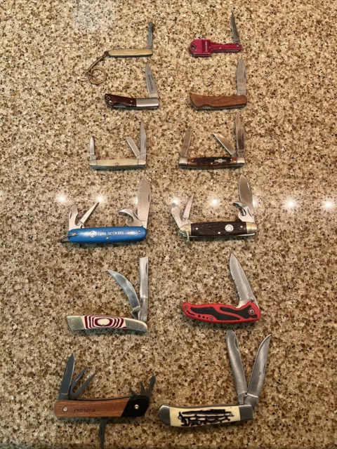 Lot Of 12 TSA Confiscated   Pocket Knives. Great Collection Pieces See All Pics