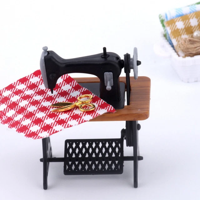 SEWING MACHINE MODEL Miniature Tailor Treadle Vintage Dollhouse