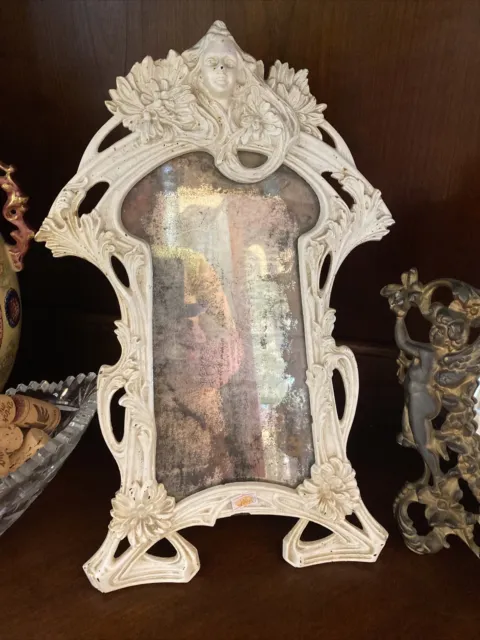 Antiguo espejo victoriano de hierro fundido blanco de principios de 1900