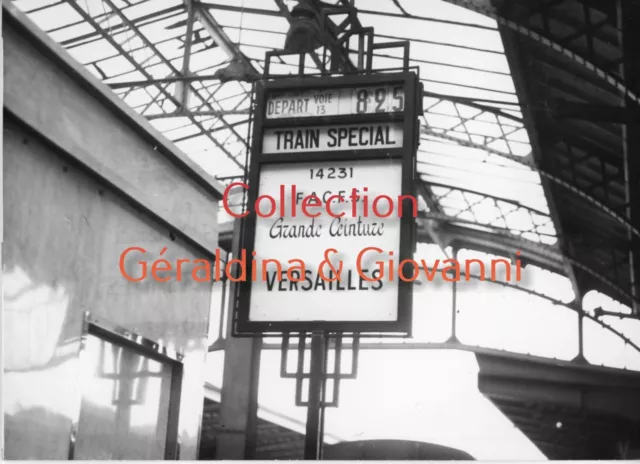 Gare de Versailles (78) Panneau d'information Train Spécial-Geiger-V01