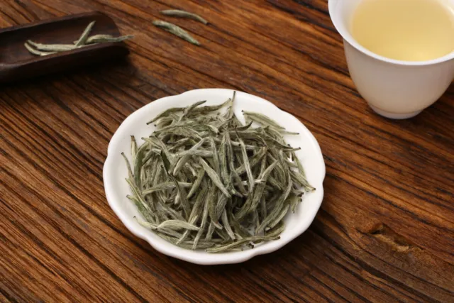 Top Spring Silver Needle White Tea Bai Hao Yin Zhen Kungfu Tee Gesundes Getränk