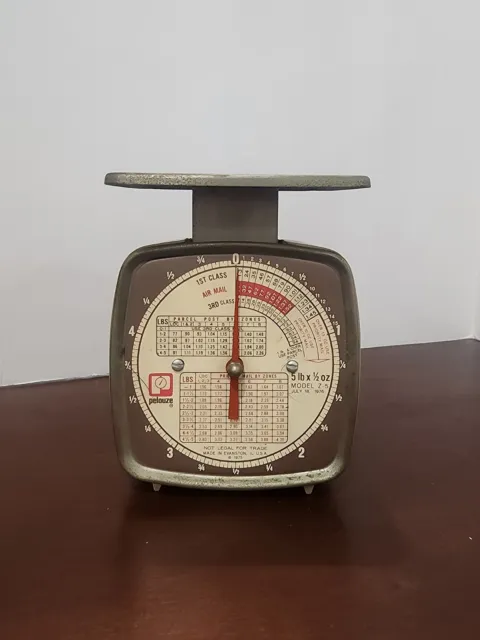 1976 Vintage Pelouze Model Z5 Mechanical Postal Scale 5 Lbs x 1/2 oz. Capacity