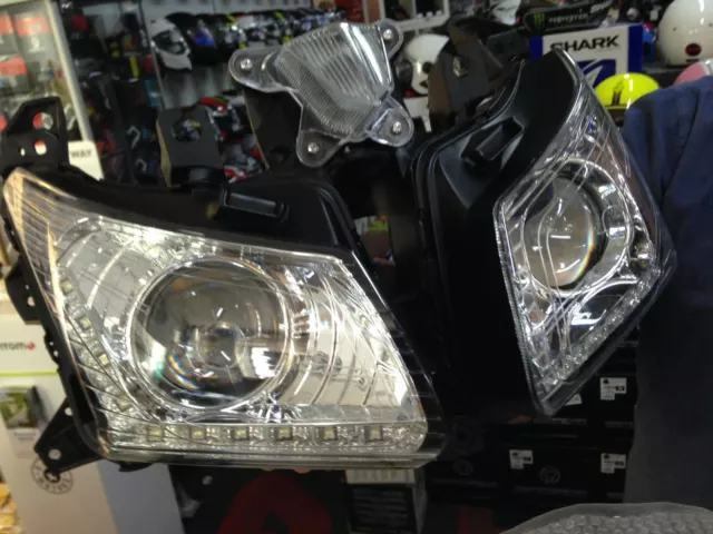 Masque Feux Phare Groupe Optique Avant LED X Yamaha Tmax T MA9