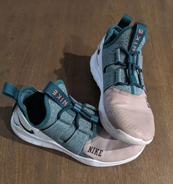W nike free sales rn cmtr 18 varsity