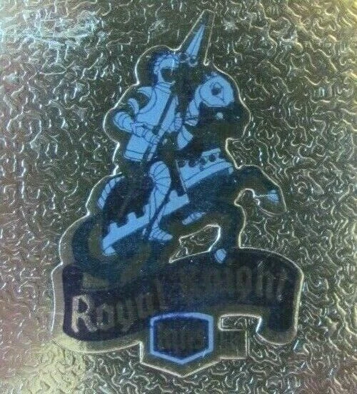 Knight On Matchbook Matchcover: Royal Knight Inns (Hq: Denver, Colorado) -E13