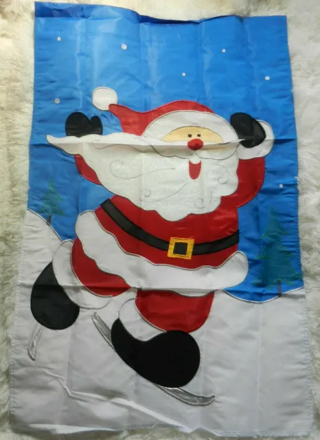 "Aplique Navidad 28"" x 44"" con bandera de Santa Ice Capades Flag de Evergreen House