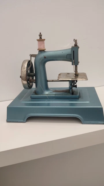 Ancienne Machine à Coudre Enfant Jouet Baby - Petite Taille - Vintage Collection