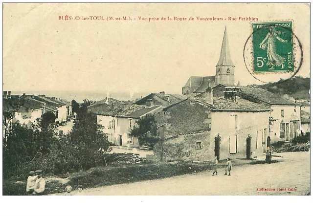 54.BLENOD LES TOUL.n°31924.VUE PRISE DE LA ROUTE DE VAUCOULEURS.RUE PETITBIEN.
