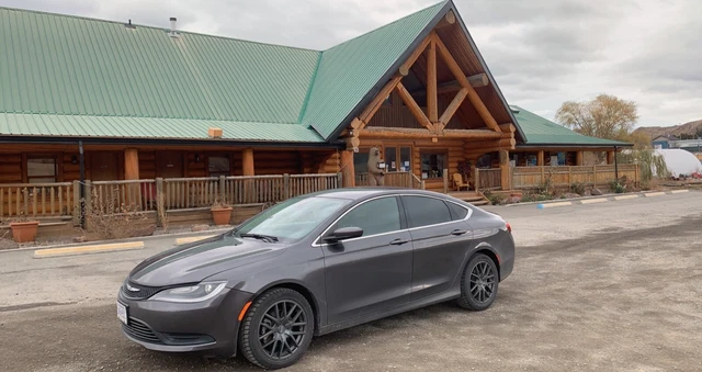 Chrysler: 200 Series LX